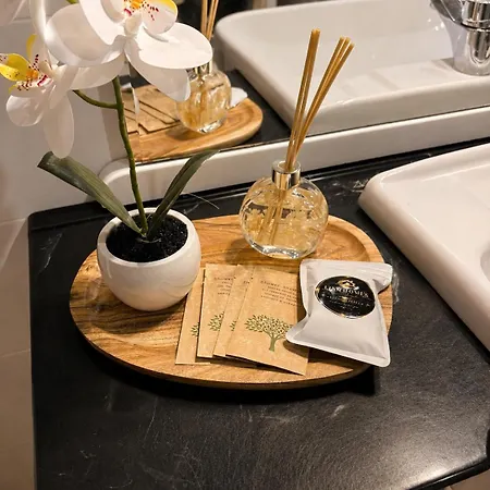Linas Homes Brignole 아파트 *